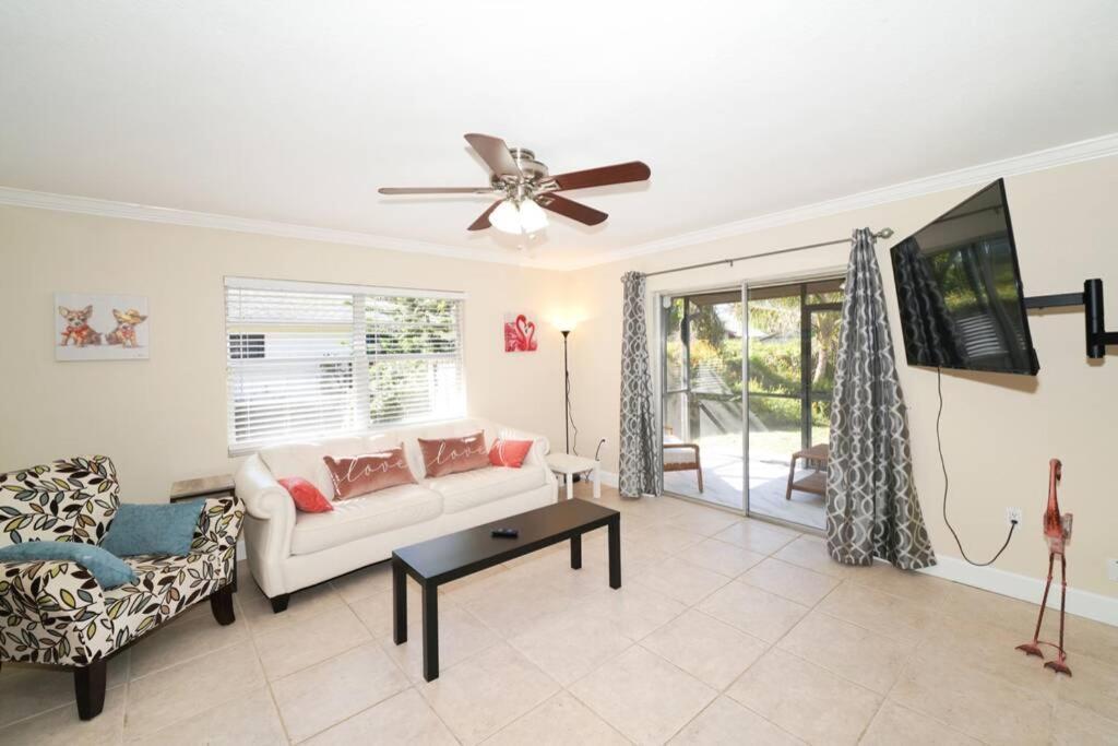 Pet-Friendly, King Bed, Close To Siesta Beach, Restaurants, Shopping Villa Sarasota Exterior photo